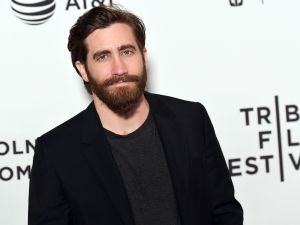 Jake Jake Gyllenhaal attends the Premiere of 'Hondros' during the 2017 Tribeca Film Festival at SVA Theater on April 21, 2017 in New York City. / AFP PHOTO / ANGELA WEISS (Photo credit should read ANGELA WEISS/AFP/Getty Images)