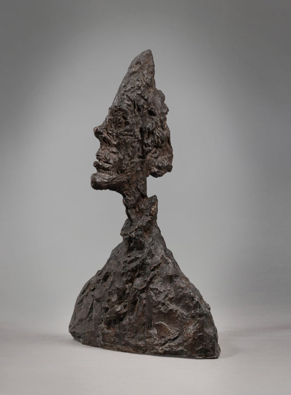 Image of a bronze bust of a man.